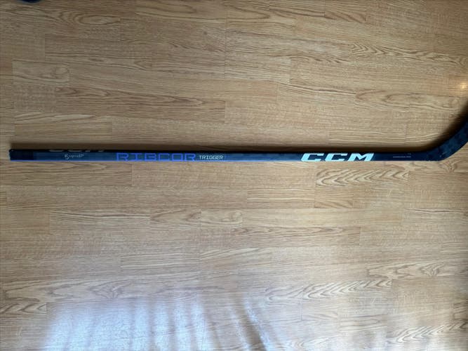 Intermediate CCM Ribcor Trigger 7 Pro Right Handed Hockey Stick 70 Flex (Used)