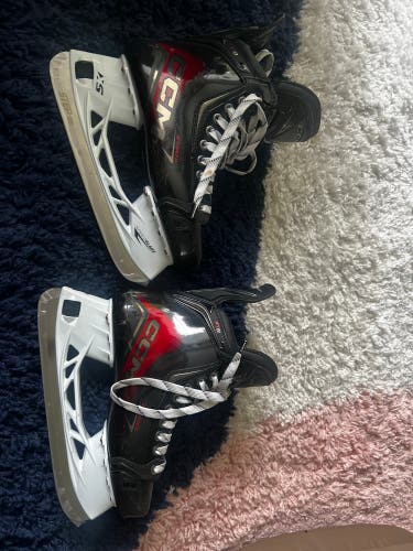 2025 CCM Jetspeed FT8 Hockey Skates Wide Width 6.5 (Used)