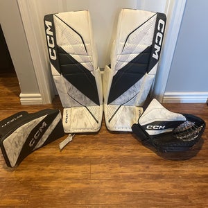 30" 2025 CCM EFlex 6.9 Regular Goalie Full Set (Used)