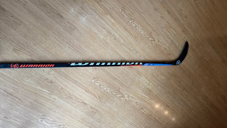 Senior Warrior Covert QRE 20 Pro Right Handed Hockey Stick (Used)