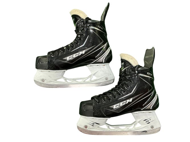 Senior CCM Ribcor 66K Hockey Skates Regular Width Size 6 (Used)