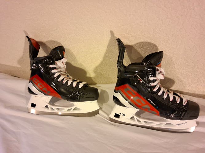 CCM Jetspeed Ft6 non pro 5.5 regular width mint hockey skate