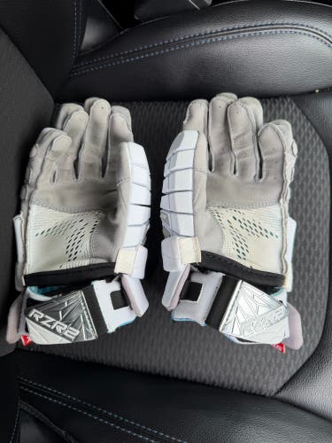 STX Surgeon RZR2 Lacrosse Gloves (Used)