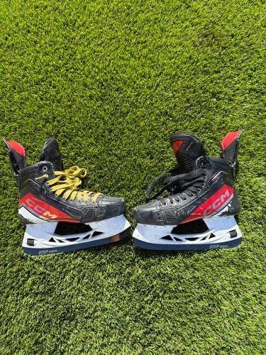 2023 CCM JetSpeed FT6 Pro Hockey Skates 7.5 (Used)