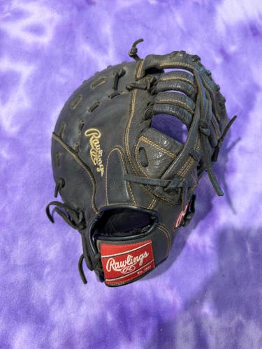 Black Rawlings Renegade RH First Base Baseball Glove 12.5" (Used)