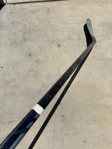 Warrior Covert QR6 Intermediate Hockey Stick | Left Hand | 55 Flex W28