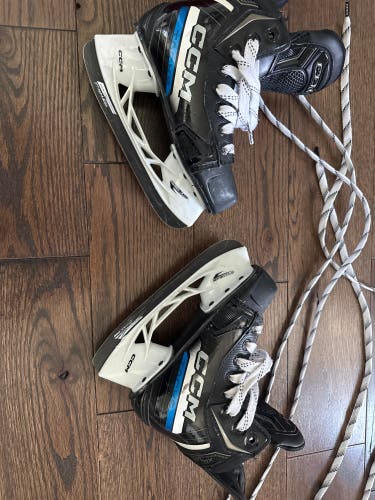 CCM Tacks XR (YOUTH) Hockey Skates Regular Width 12.5 (Used)
