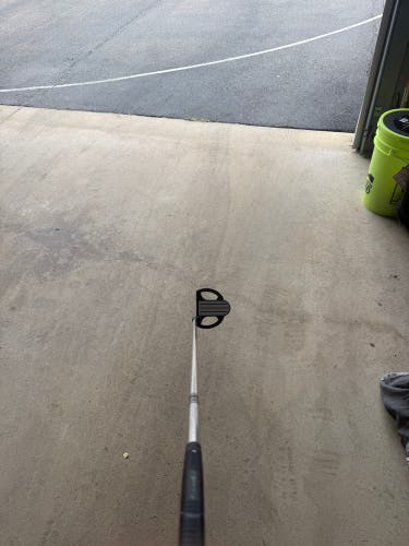 Men's PowerBilt Right Handed Putter (Used)