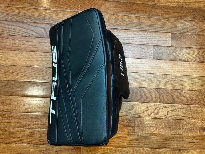 Senior True L12.2 Goalie Blocker Regular (Used) - Free Shipping.