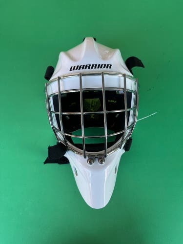 Senior  Medium/Large Warrior RF 2 Goalie Mask (Used)