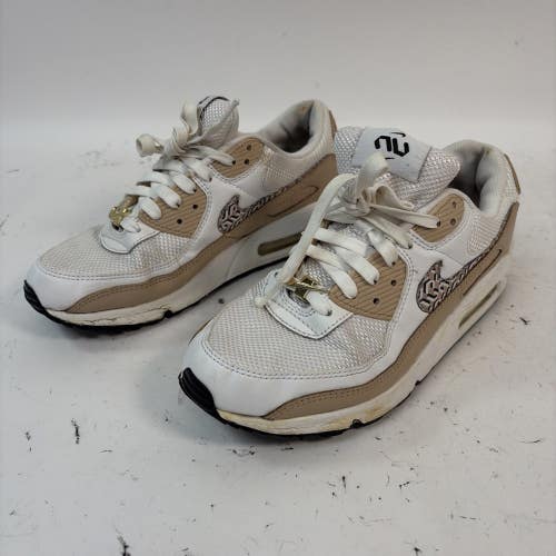 Nike Air Max 90 United in Victory Womens Sneakers, White, 8.5