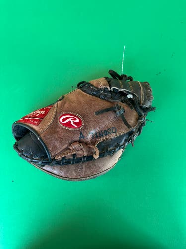 Rawlings Select Series RH Catcher's Baseball Glove 33" (Used)