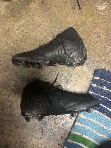 Black Unisex Size M 9.0 (W 10.0) Nike Mercurial Vapor Elite Molded Cleats Cleats (Used)
