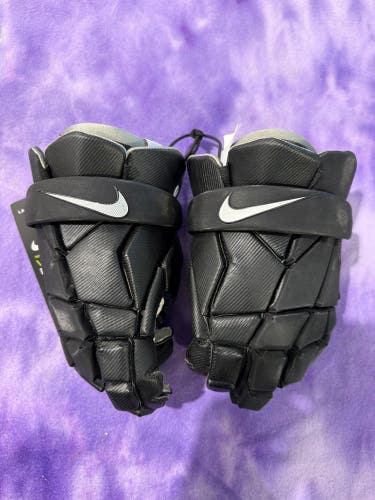 Medium Nike Vapor Lacrosse Gloves (New)