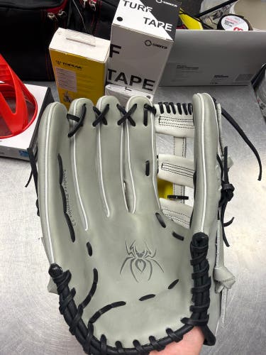 LH Outfield Baseball Glove 13" (Used)