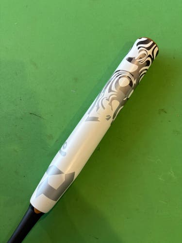 White 2023 DeMarini Whisper Composite Bat (-10) 21 oz 31"
