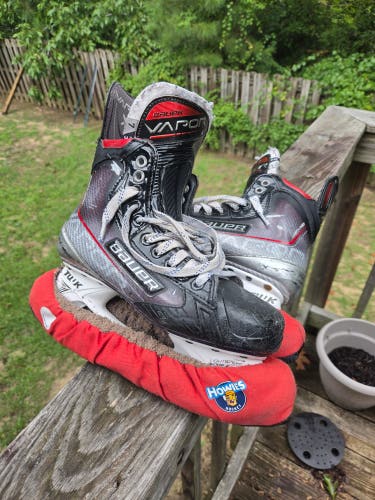 Black/Gray Bauer Vapor X Hockey Skates 7 (Used)