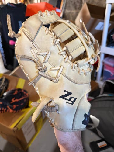 SSK Z9 LH First Base Baseball Mitt 12.5" (Used)