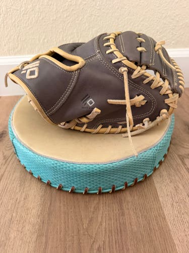 Nokona Edge Catchers Mitt 33.5" (Used)
