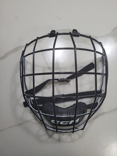 Large CCM FM580 Cage Black/White (Used)