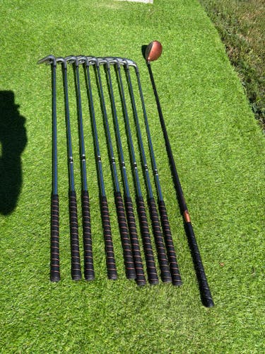 Men's Right Handed Iron Set Stiff Flex (9 Clubs) #3 - #9, PW, GW (Used)