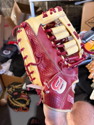 WILSON A2K SUPER SNAKESKIN 1679 12.5" LHT BASEBALL FIRST BASE MITT
