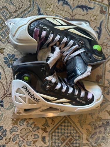 Used Intermediate Reebok Size 4 10K Hockey Goalie Skates