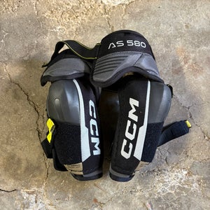 Senior Small CCM Tacks AS 580 Elbow Pads (Used)