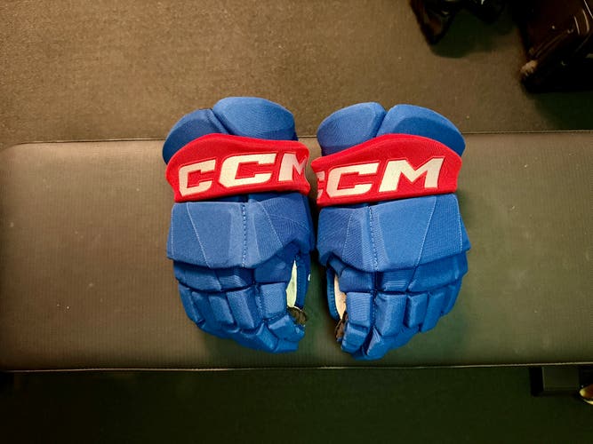 Team USA CCM Tacks XF Pro Stock Gloves | 13"