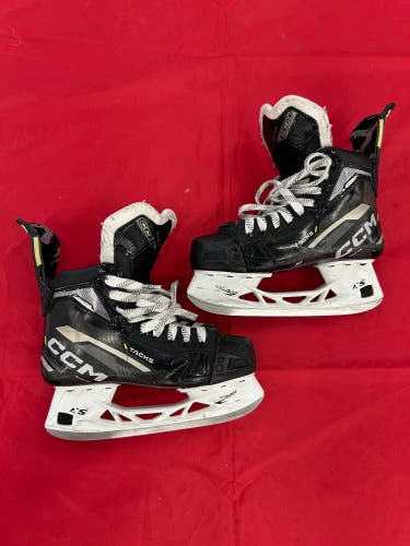 Intermediate CCM Tacks AS580 Hockey Skates | Size 5