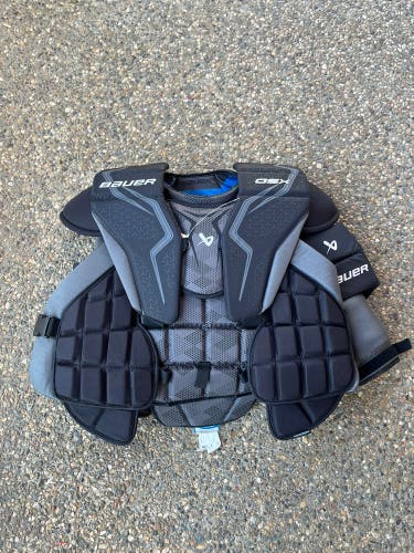 Senior Medium Bauer GSX Goalie Chest Protector (Used)