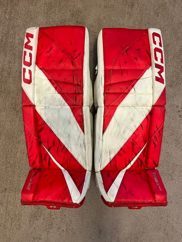 32" CCM EFlex 6.9 Goalie Leg Pads (Used)