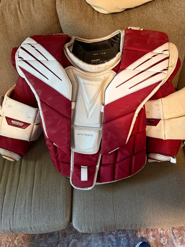 XL Bauer Hyperlite Goalie Chest Protector (Used)