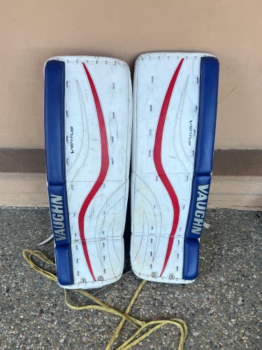 32.2" Senior Vaughn Ventus LT88 Goalie Leg Pads (Used)