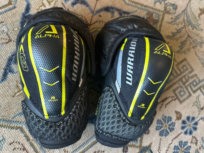 Junior Small Warrior Alpha QX Elbow Pads (Used)