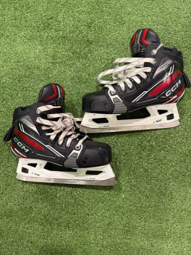 Intermediate CCM EFlex 6 Hockey Goalie Skates Size 4 (Used)