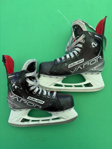 Bauer Vapor X3.7 Intermediate Hockey Skates | Extra Wide Width | Size 5.5