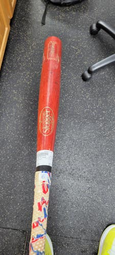 Used Louisville Slugger YTH HARD MAPLE BB/SB Wood Bat 29" 11497-S000161310