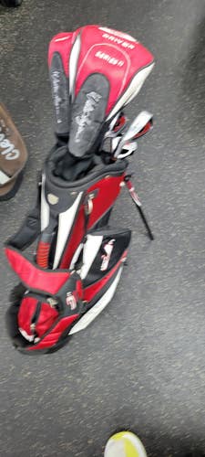 Used Walter Hagen 7 PIECE WITH BAG Jr Package Set LH Red 7 Piece 11497-S000161304