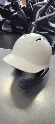 Used Marucci HELMET W CHIN GUARD Batting Helmet No Mask White One Size 11497-S000161299