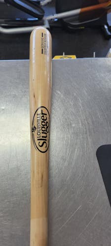 Used Louisville Slugger 33 BB/SB Wood Bat 33" 11497-S000161280