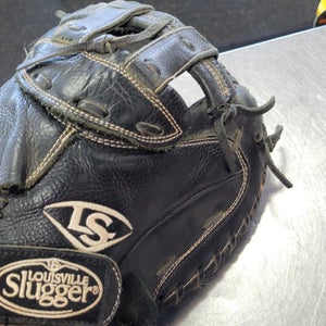 Used Louisville Slugger DIVA BB/SB Catchers RH Throw Black 29 1/2" 11497-S000161260