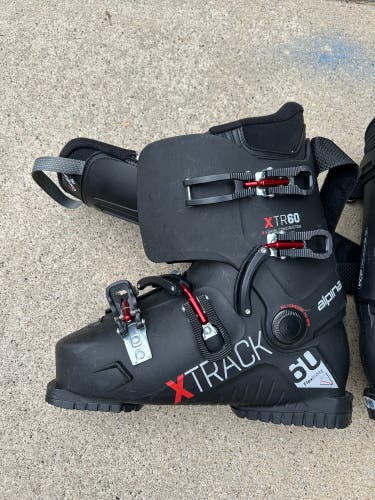 Men's Alpina X-Track 60 All Mountain Ski Boots (Used) 285mm Size 10.5