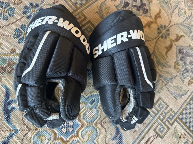 Sher-Wood T 30 Gloves 11" (Used)
