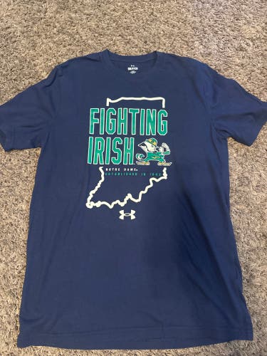 Under Armor Notre Dame T Shirt size Small