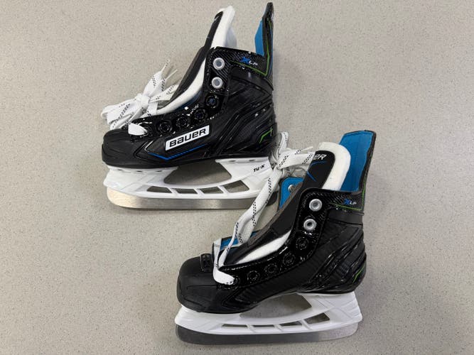 Youth Bauer XLP Hockey Skates 11 (New)