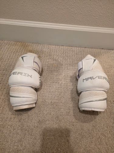 Medium Adult Maverik M6 Arm Pads (Used)