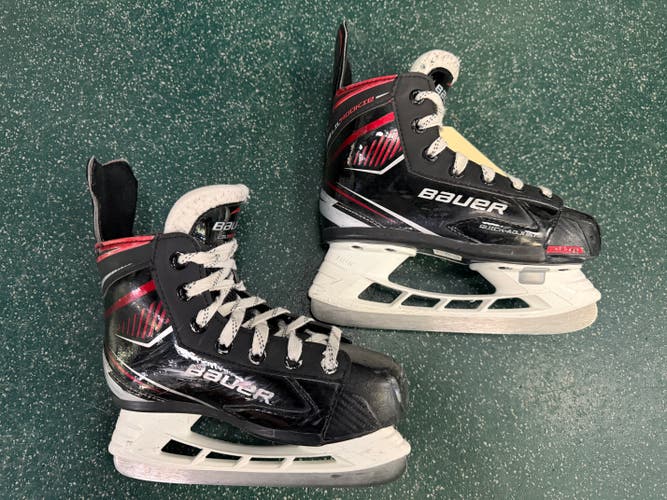 Youth Bauer Lil Rookie Adjustable Hockey Skates Size 11-1 (Used)
