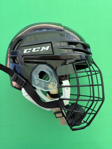 CCM Tacks 910 Helmet | Size M