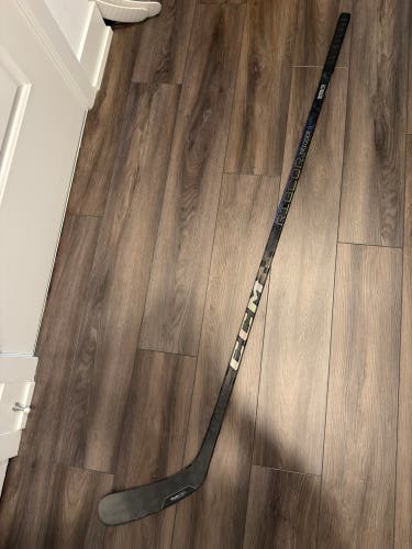 Senior CCM Ribcor Trigger 9 Pro Right Handed Hockey Stick P29 75 Flex (Used)